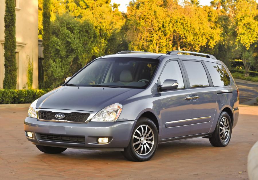  Kia Sedona 2010 года  (фото 51 из 54)